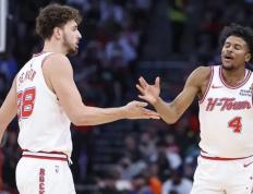 NBA火箭队战术体系(xì)该如何调整？