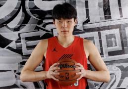 NBA新秀杨瀚(hàn)森(sēn)面临的挑(tiāo)战与機(jī)遇