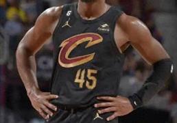 13顺位逆袭！多诺萬(wàn)·米切尔成顶级分衛(wèi)，与布克哈登比肩缺荣誉？