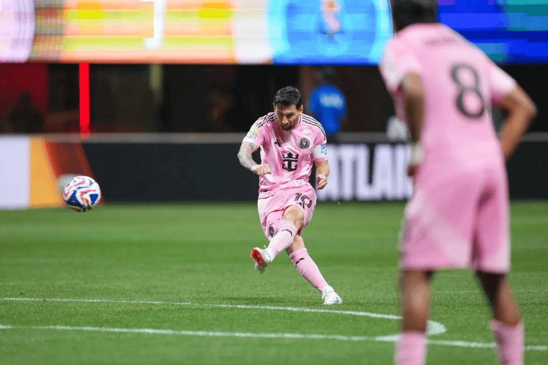 重温高光時(shí)刻,世俱杯“十佳球”盘点