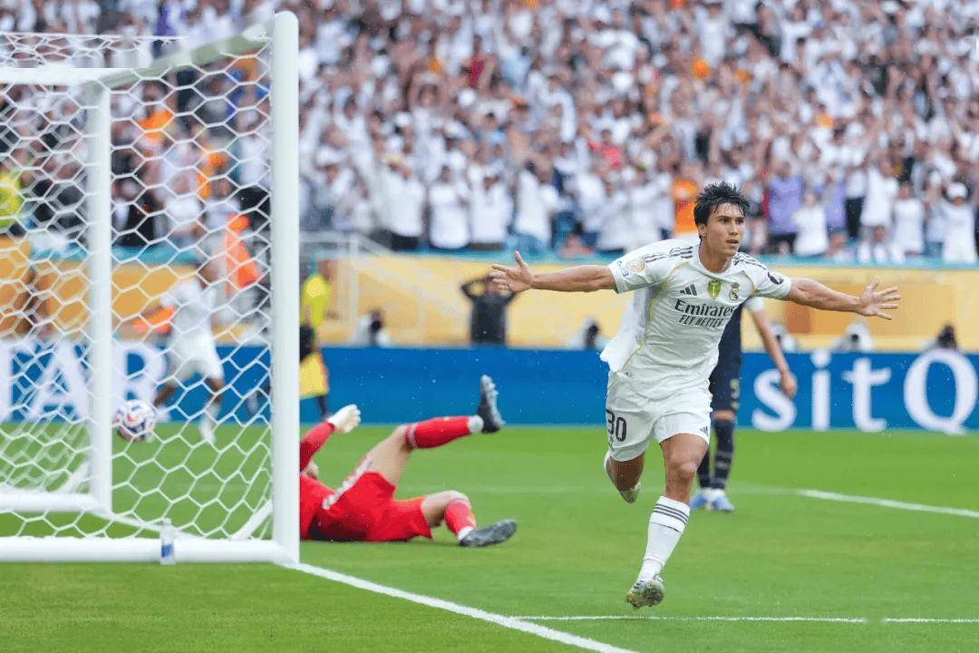 重温高光時(shí)刻,世俱杯“十佳球”盘点