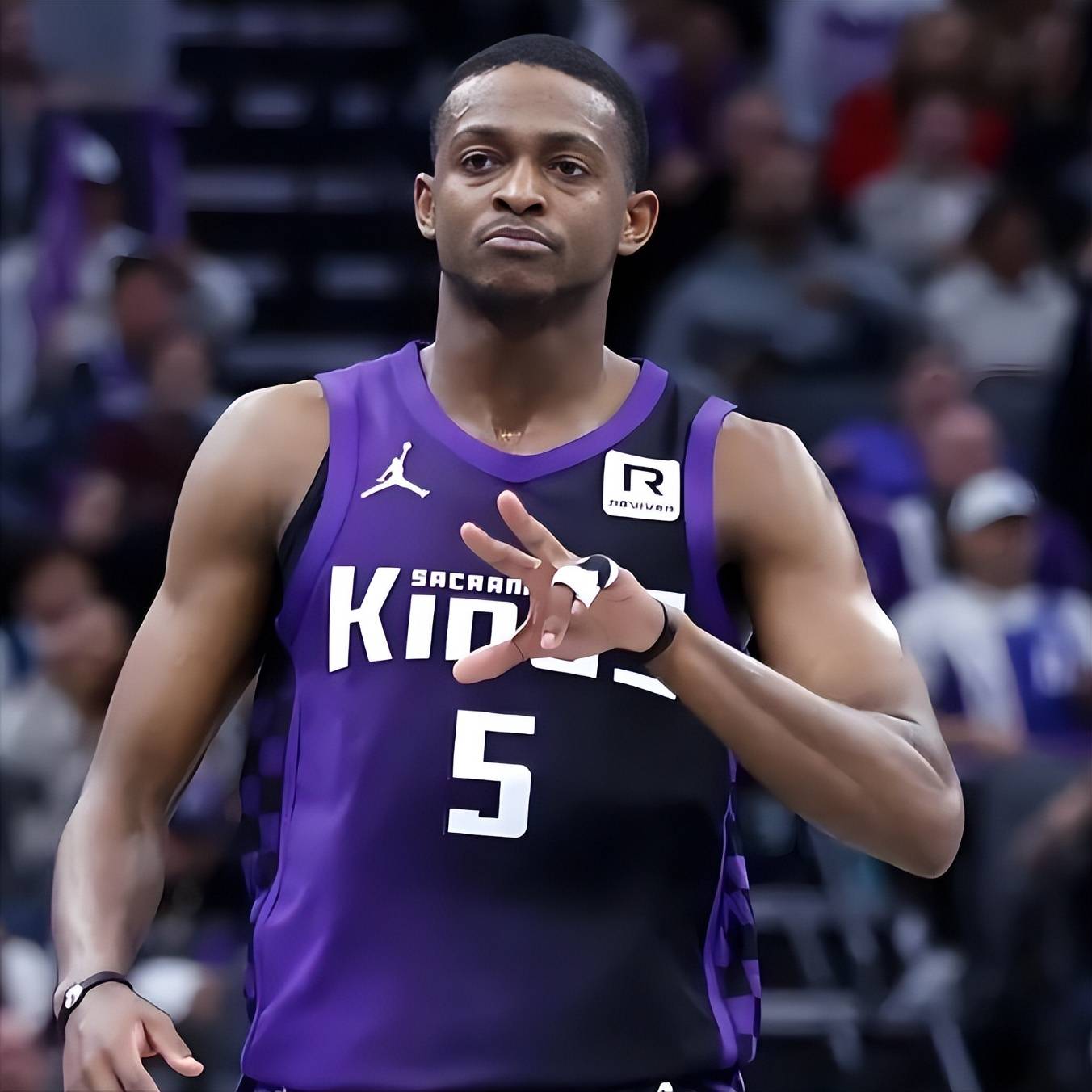 NBA，达龍(lóng)·福克斯續(xù)约评价