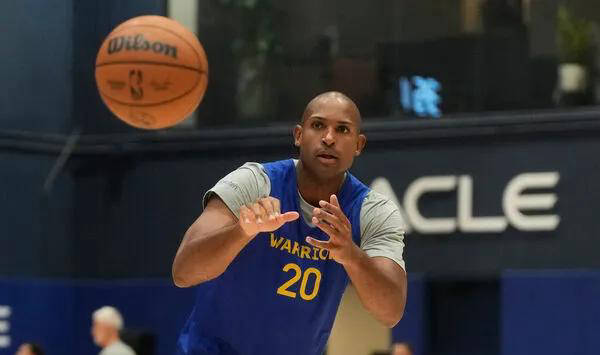 勇士严格管理39岁霍福德，背(bèi)靠背(bèi)比赛不出戰(zhàn)，将缺席至少15場(chǎng)比赛