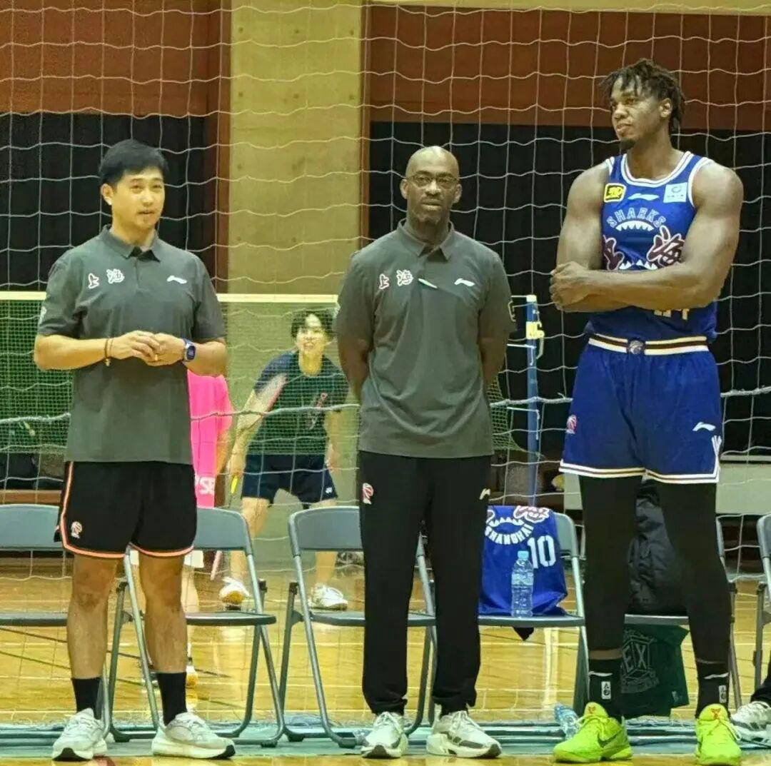 揭秘(mì)上海队重磅签约：NBA盖帽王“白边”加(jiā)盟！