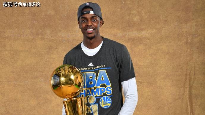 15年效力勇士隨(suí)队奪(duó)得NBA总冠军！廣(guǎng)州龙獅(shī)签约前NBA球员霍乐迪