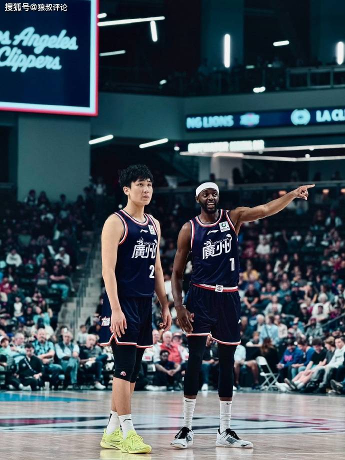 15年效力勇士隨(suí)队奪(duó)得NBA总冠军！廣(guǎng)州龙獅(shī)签约前NBA球员霍乐迪