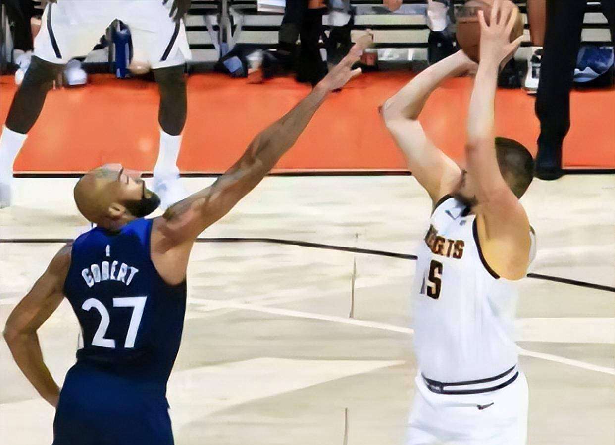 NBA季前赛明日赛程预告:火箭对阵老鷹(yīng),雷霆迎战独行侠