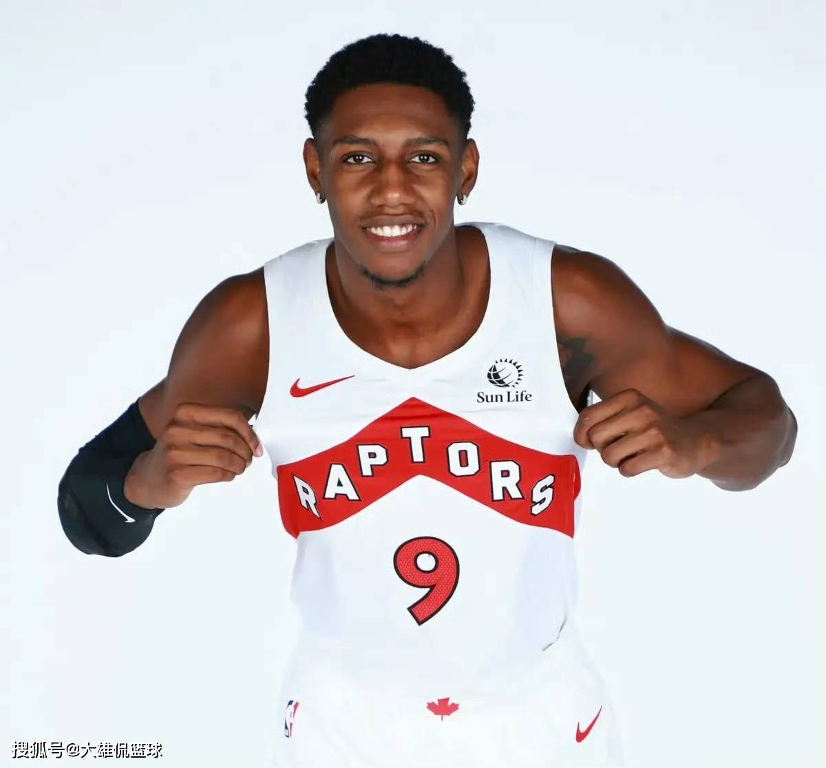 美媒提议灰熊6换2，拿(ná)下巴雷特，顶替德(dé)斯蒙德(dé)贝恩