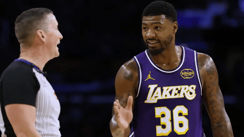 NBA官宣罸(fá)单：斯马特中场向裁判竖中指(zhǐ) 被处以3.5万美元罸(fá)款