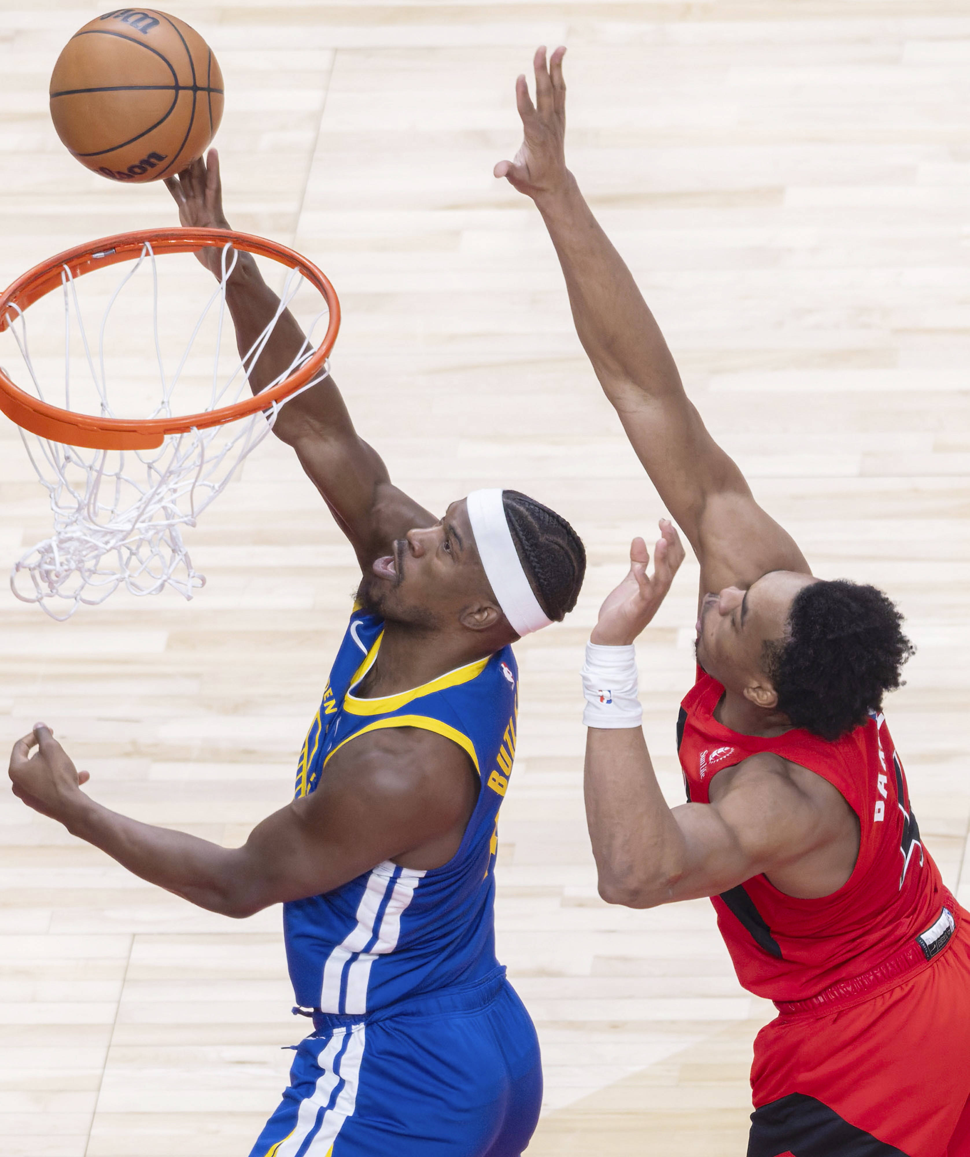 （体育）籃(lán)球——NBA常规赛：猛龙胜勇(yǒng)士