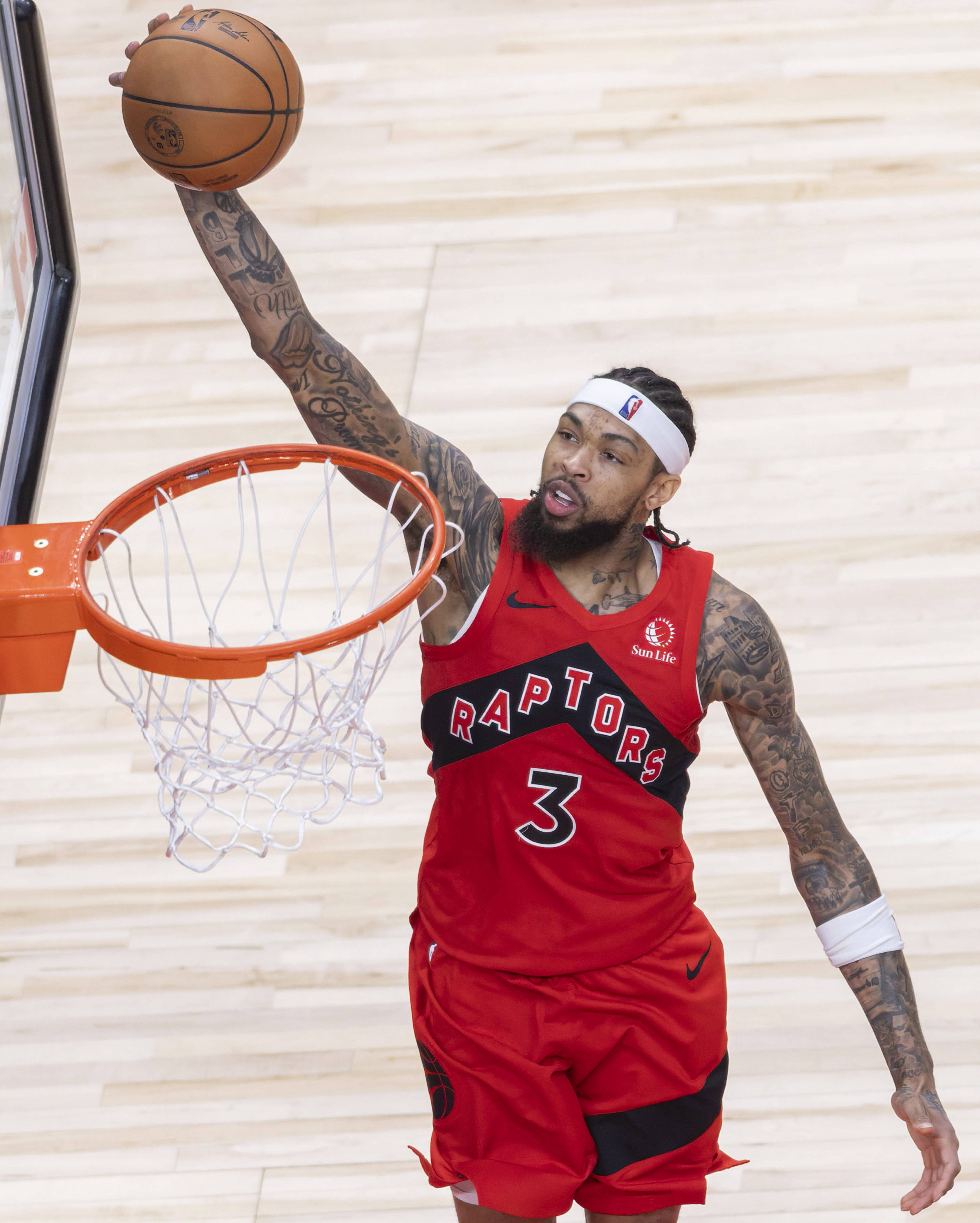 （体育）籃(lán)球——NBA常规赛：猛龙胜勇(yǒng)士