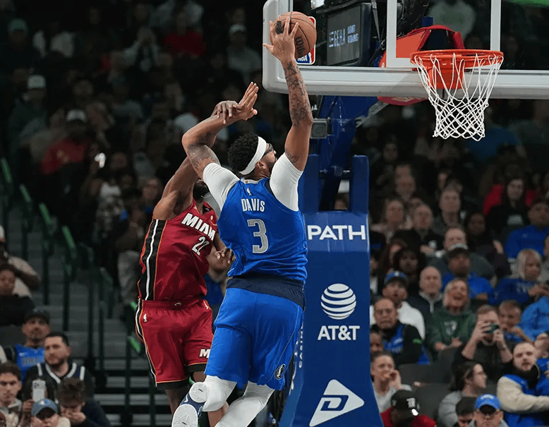 NBA最新排名！两队威胁火箭，独行(xíng)侠后来居上，2队阻碍快船回附加赛